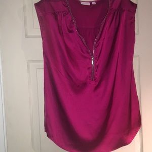 Wine colored sleeveless blouse w zipper